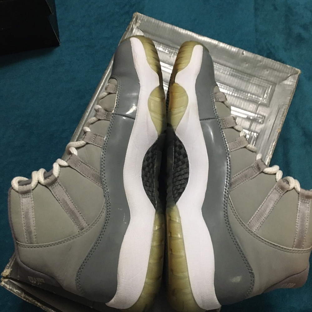 Retro 11 size 10 cool grey